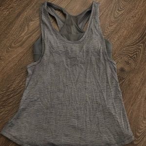 Lululemon sports bra and top
